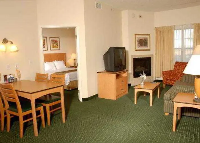 Sonesta Es Phoenix 3*