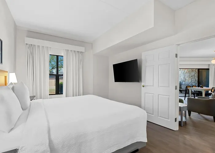 Sonesta Es Phoenix Hotel