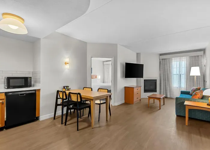 Sonesta Es Phoenix Hotel 3*